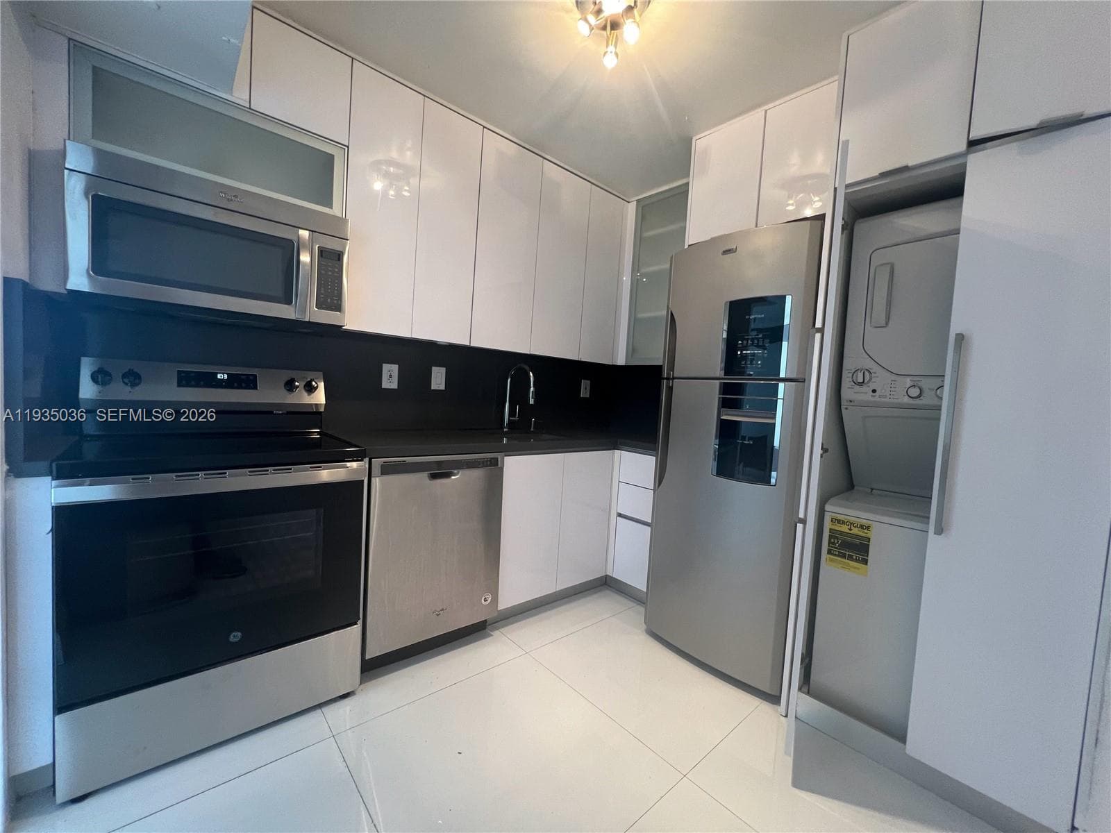 3731 N Country Club Dr 622 photo 7