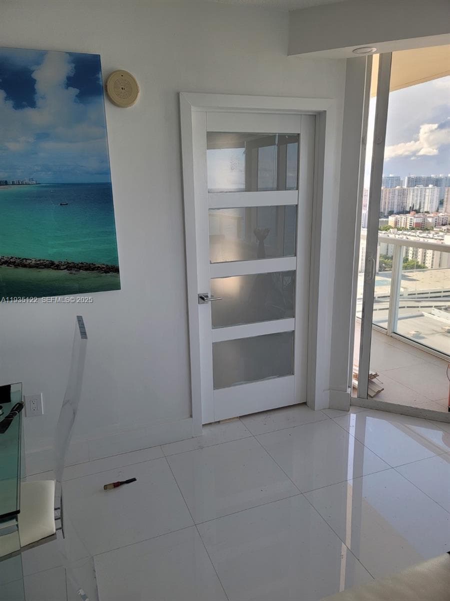 16699 Collins Ave 2507 photo 9