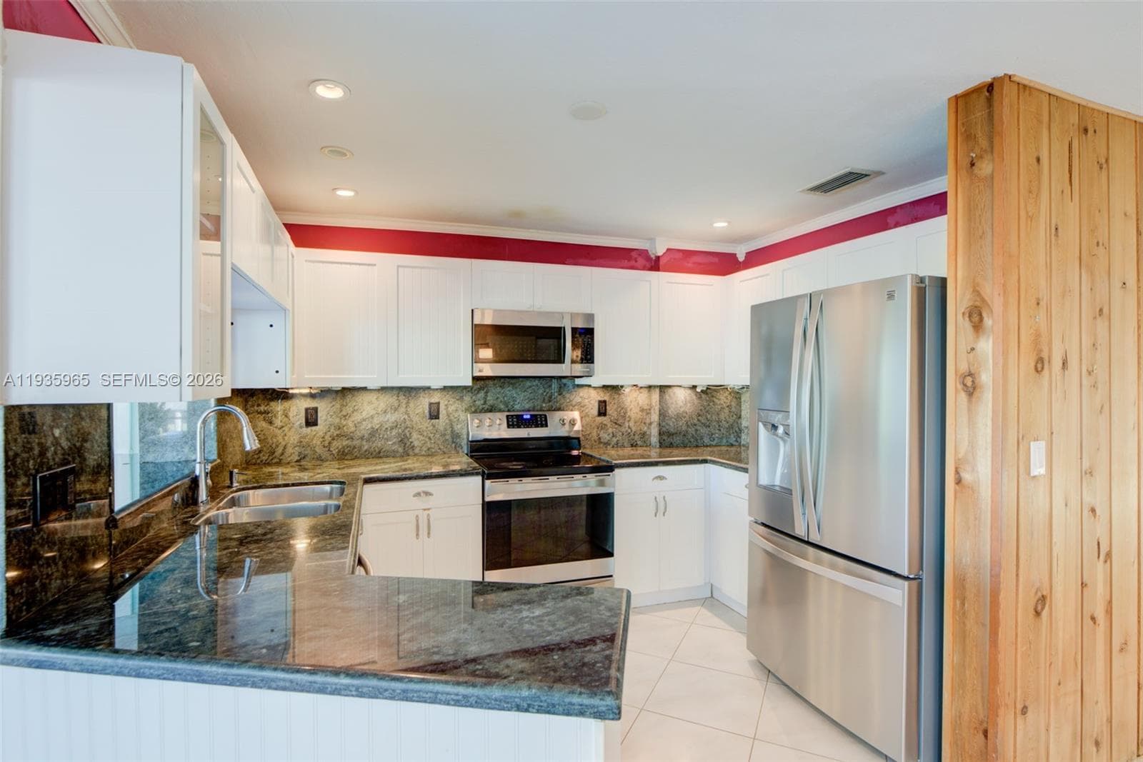 3081 46th Ct photo 17