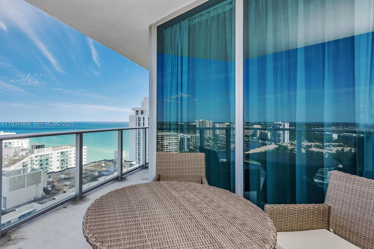 4111 Ocean Dr 1912 photo 22