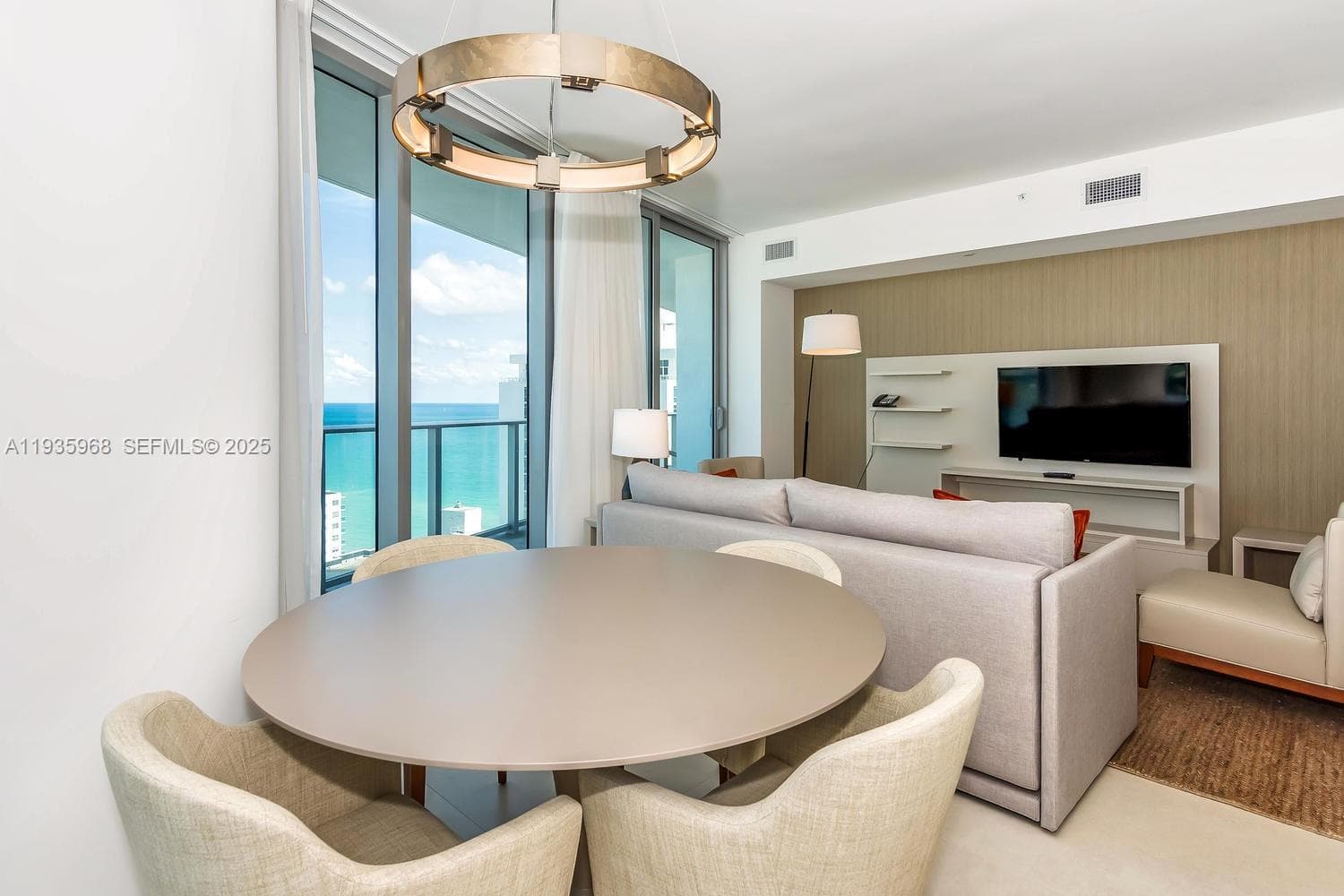 4111 Ocean Dr 1912 photo 18