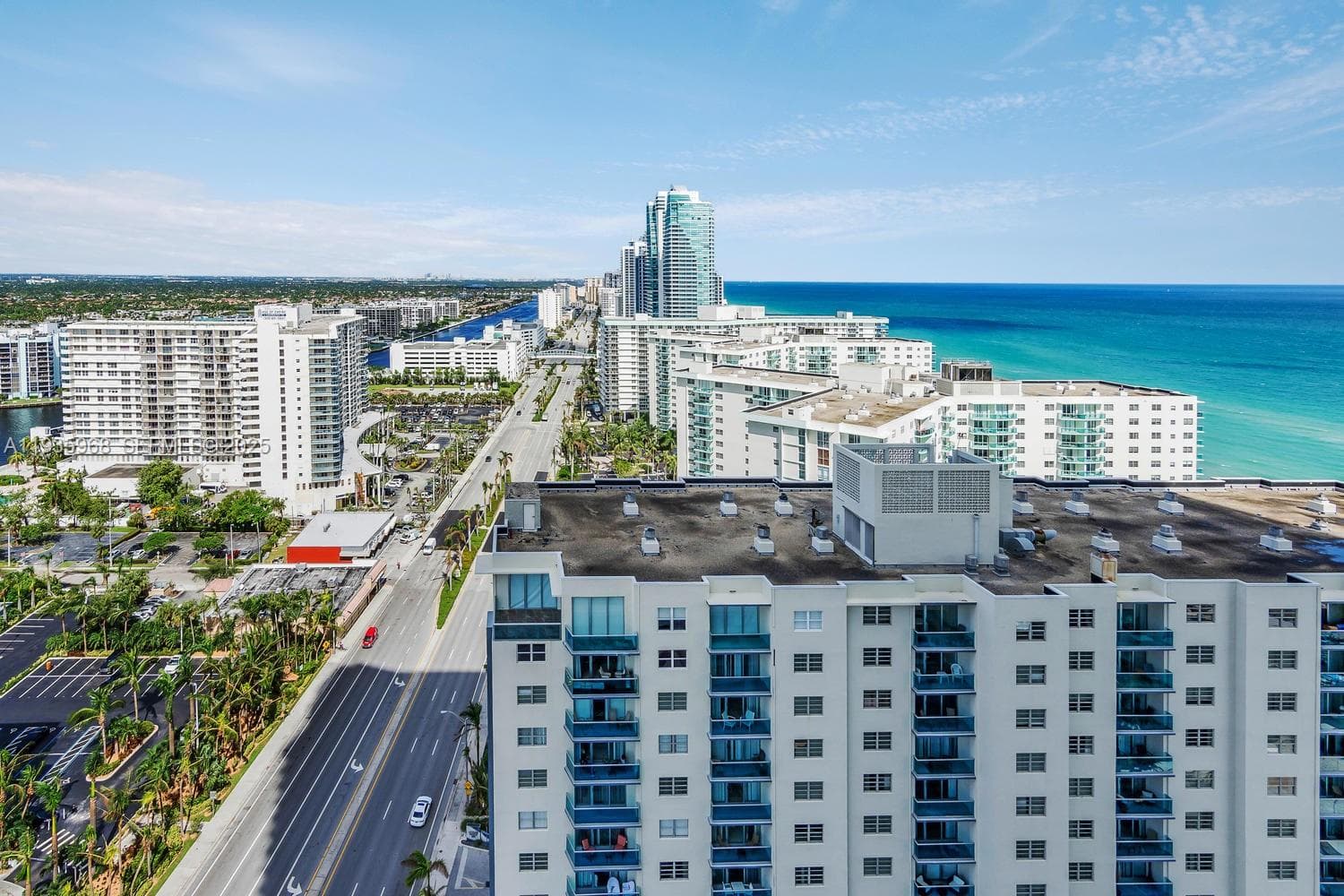 4111 Ocean Dr 1912 photo 21