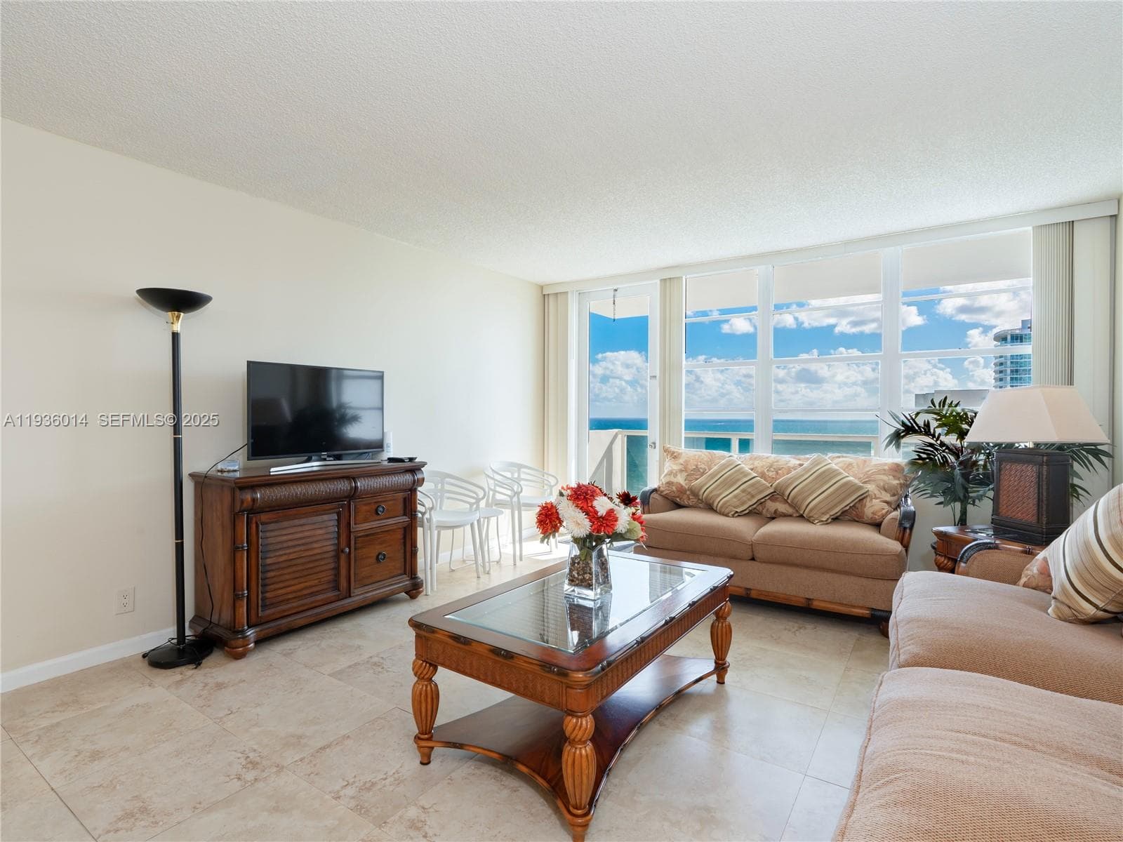 3725 Ocean Dr 3