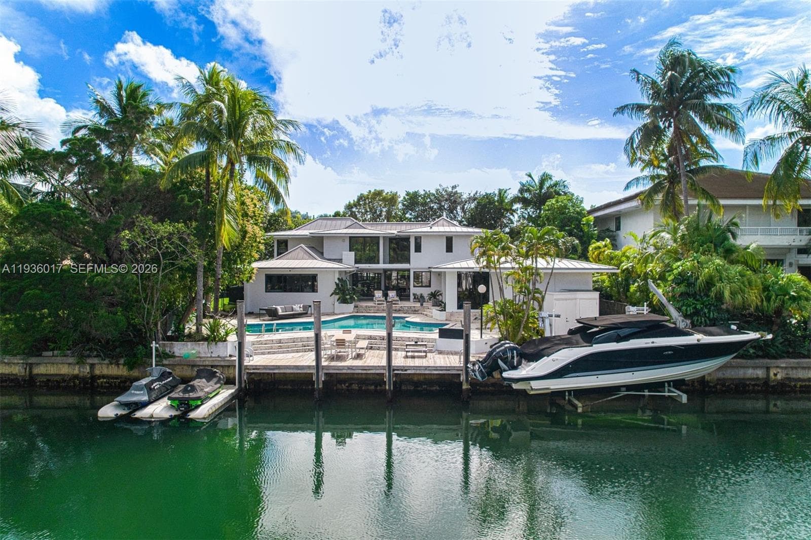 121 Knollwood Drive 1