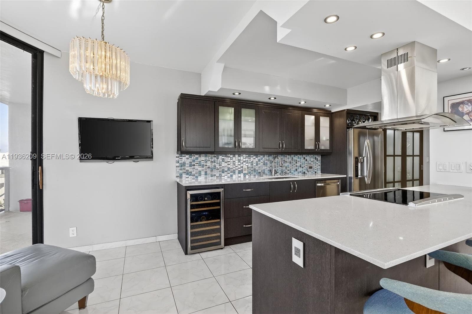 20281 E Country Club Dr 201 photo 17