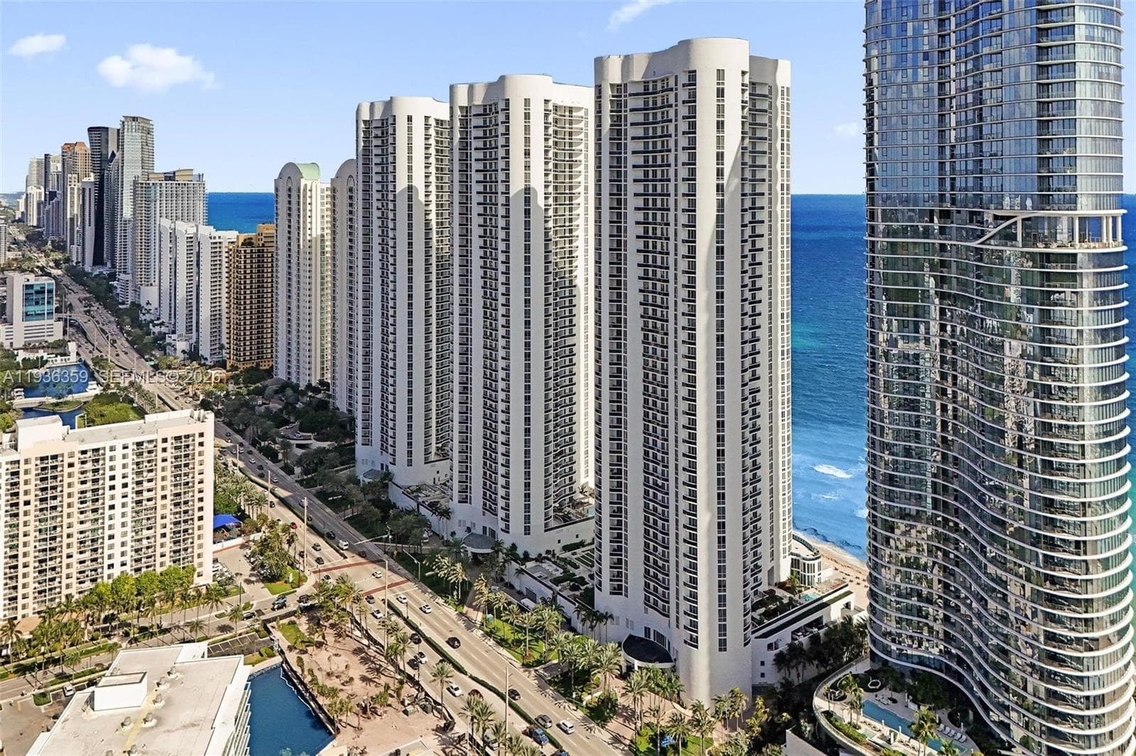 15811 Collins Ave 2201 photo 4