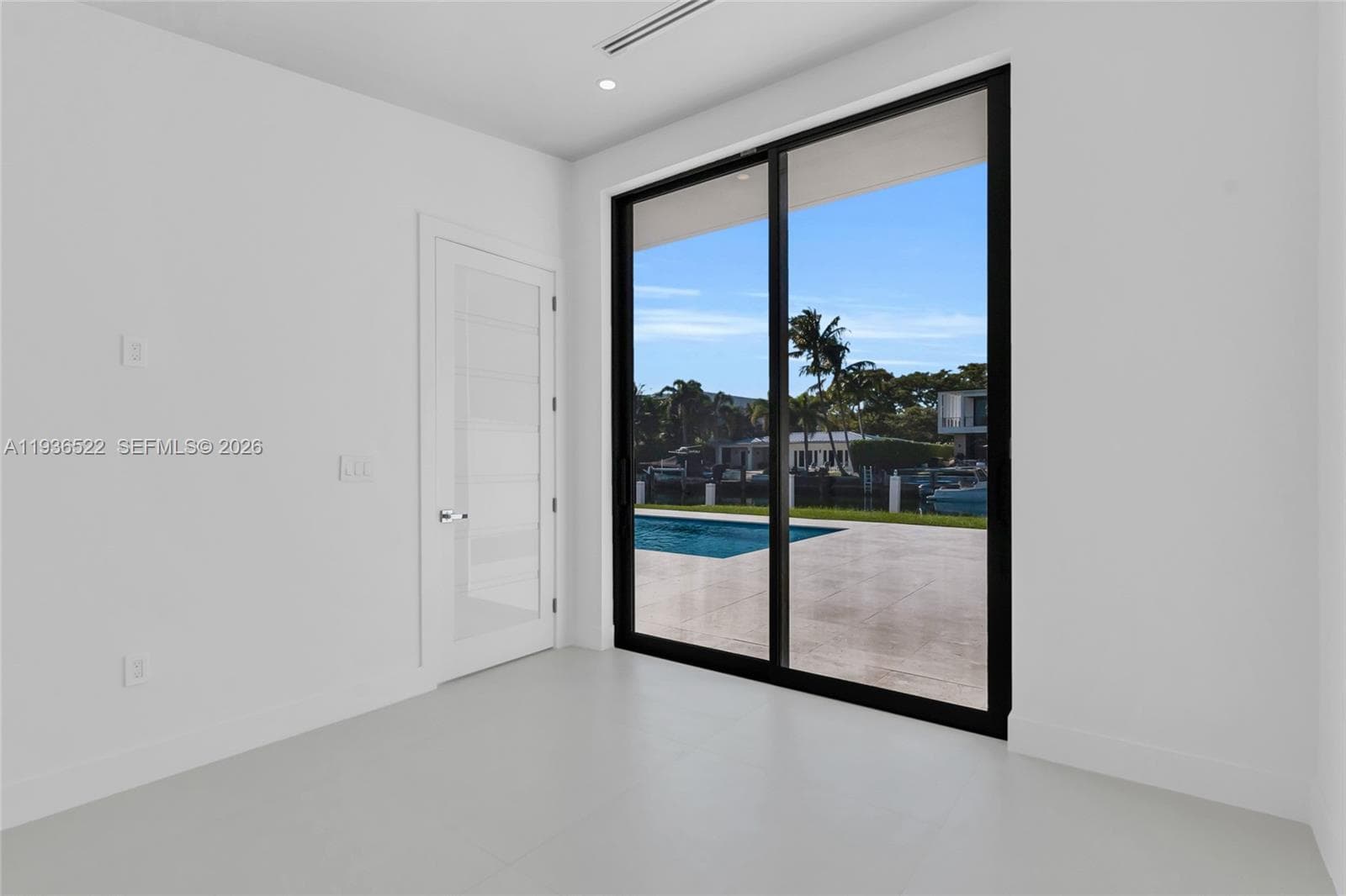 13200 Bayshore Dr photo 23