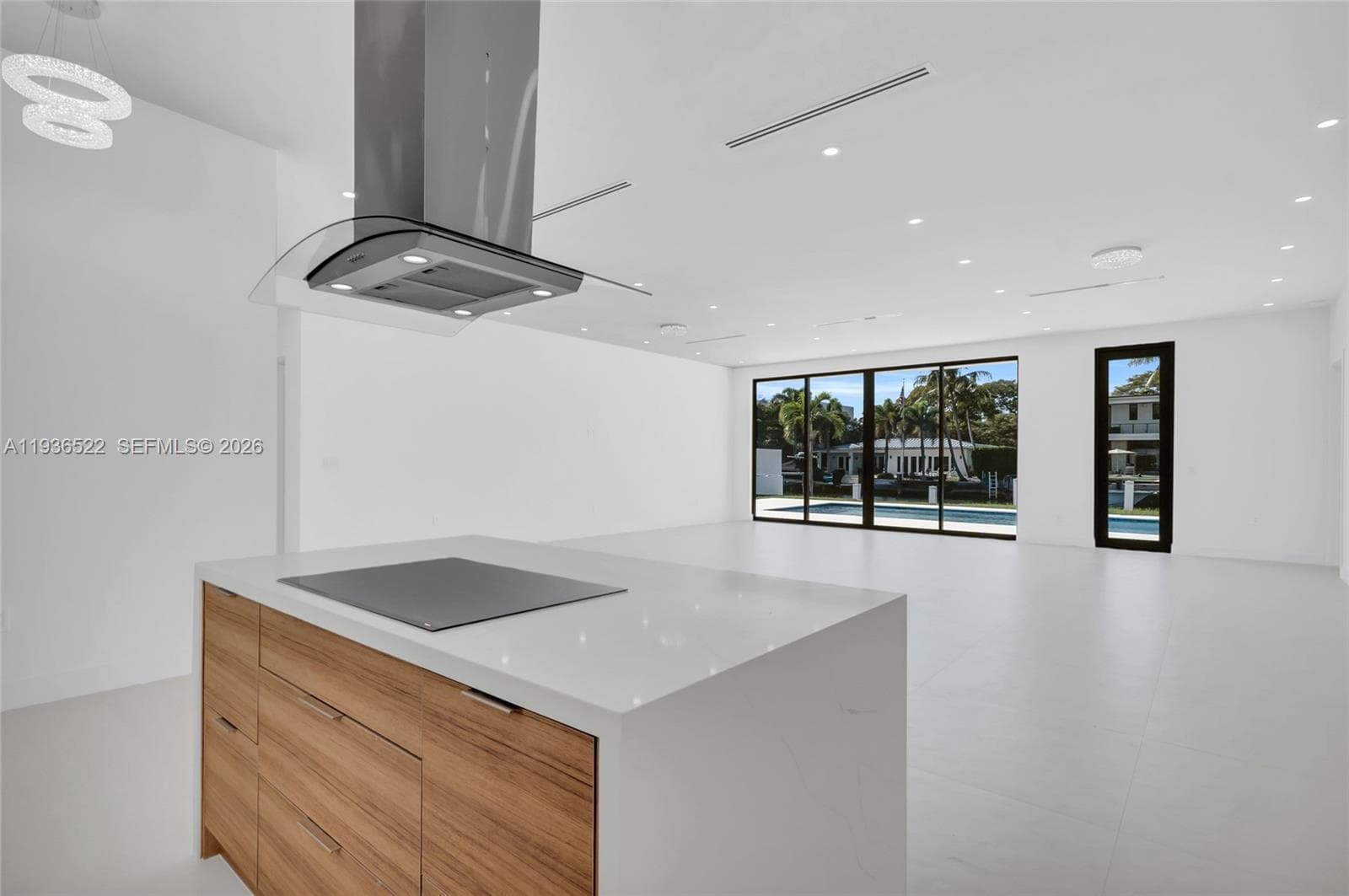 13200 Bayshore Dr photo 12