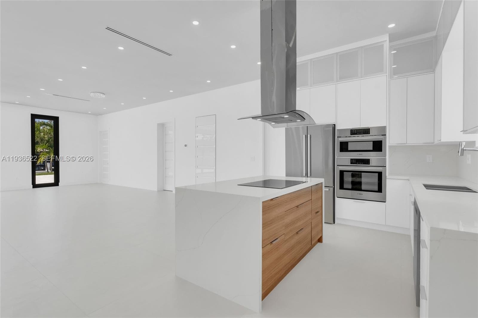 13200 Bayshore Dr photo 11