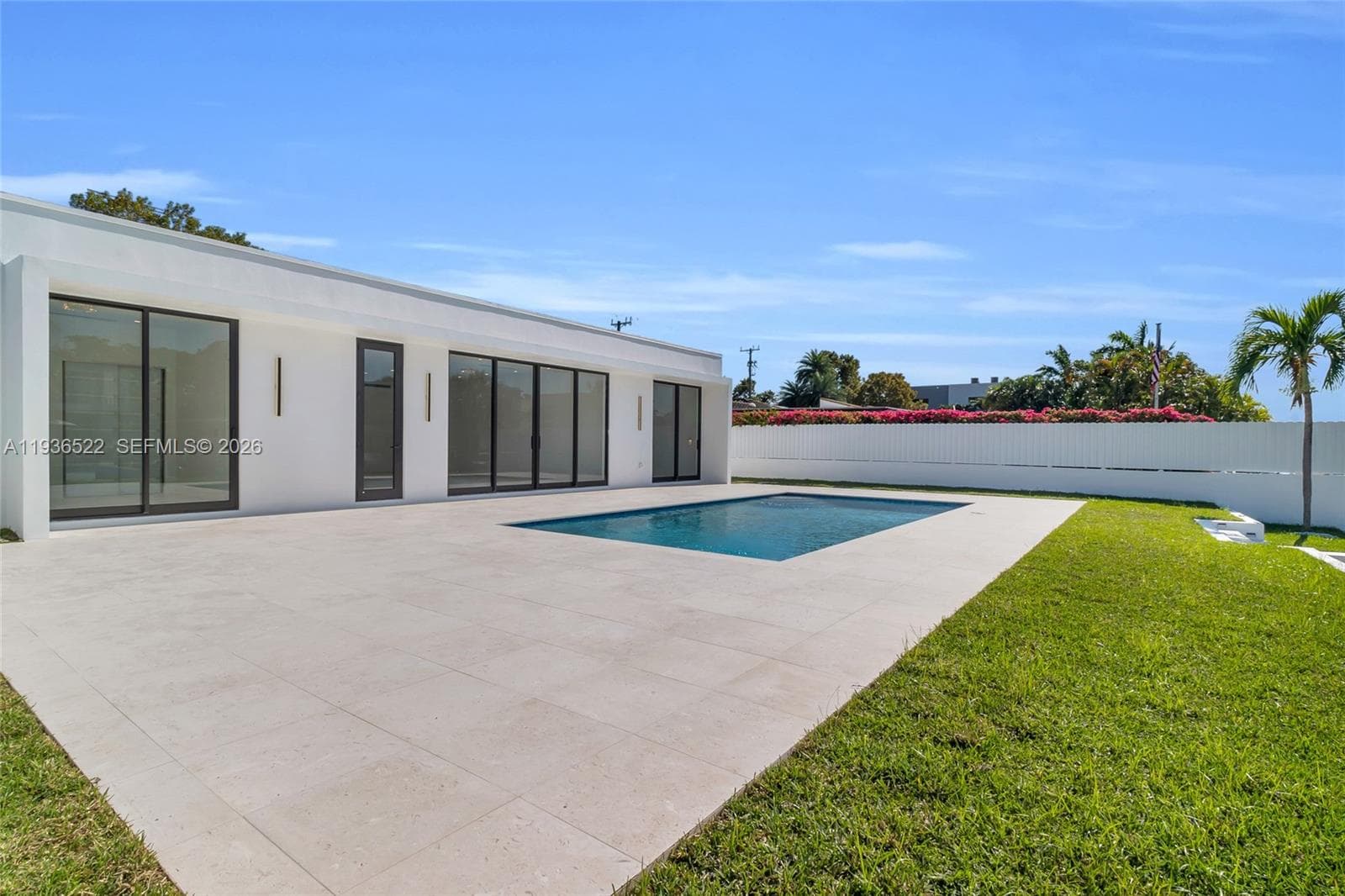 13200 Bayshore Dr photo 8