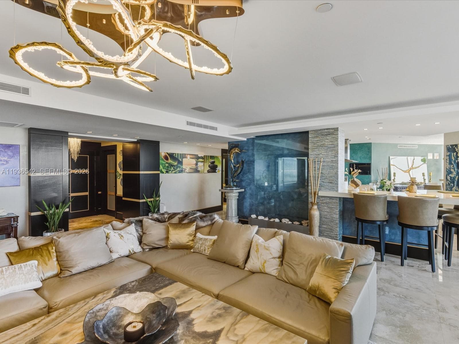 18201 Collins Ave 3