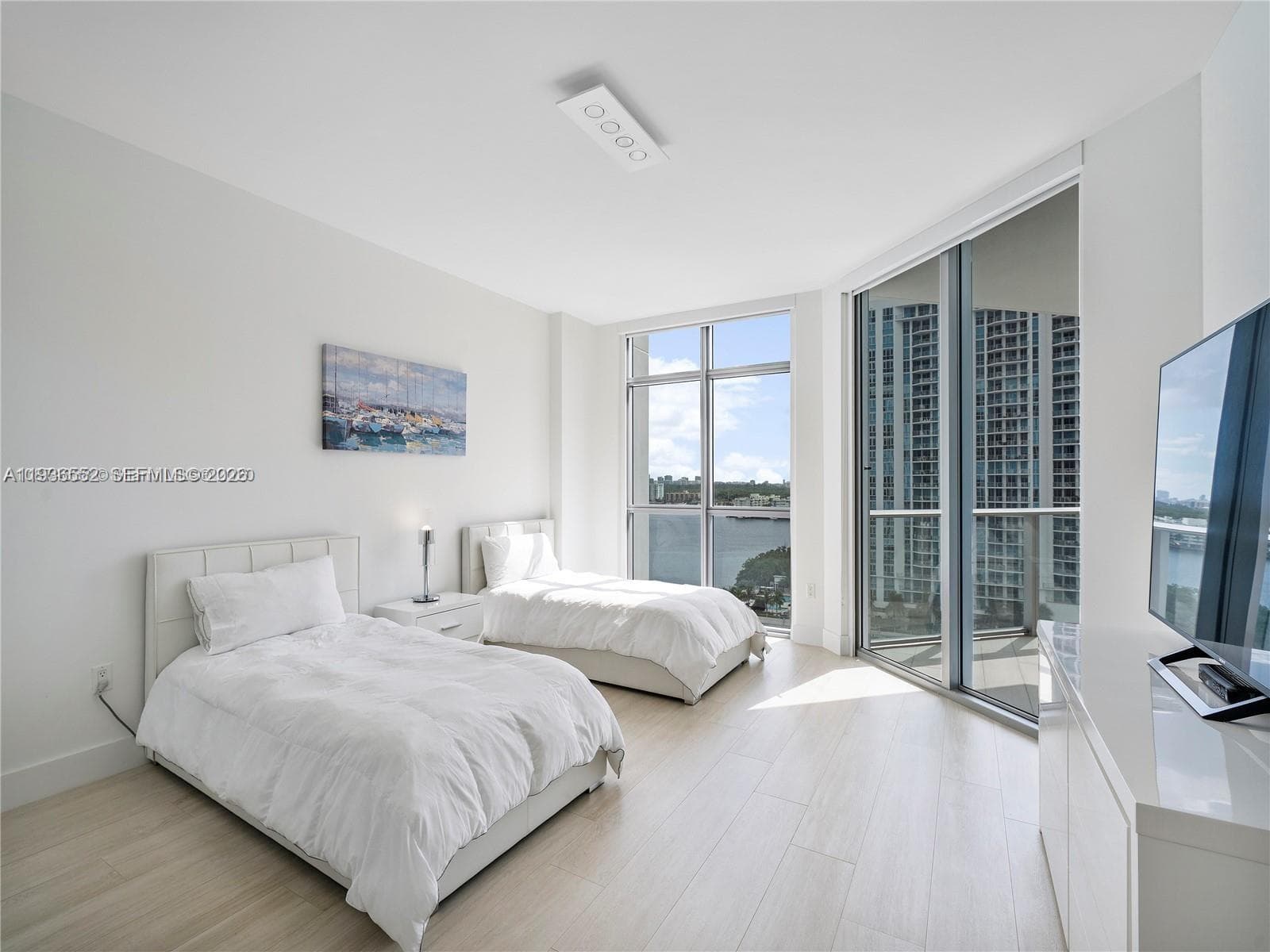 17301 Biscayne Blvd 1105 photo 18