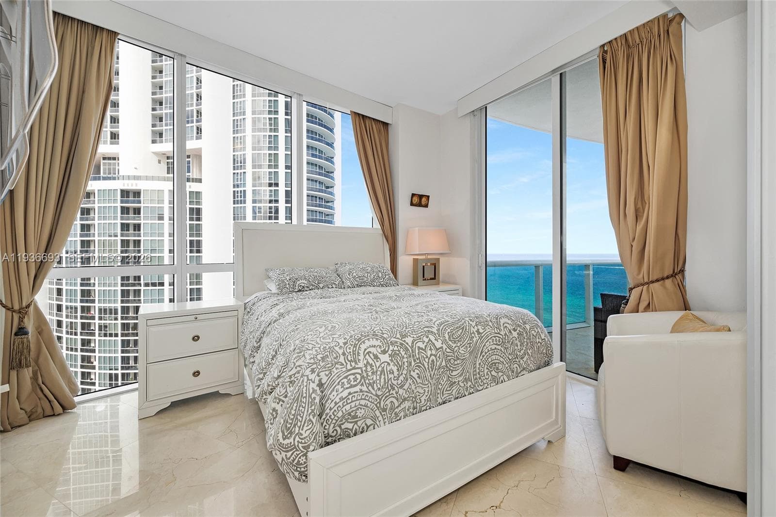 18101 Collins Ave 1609 photo 17