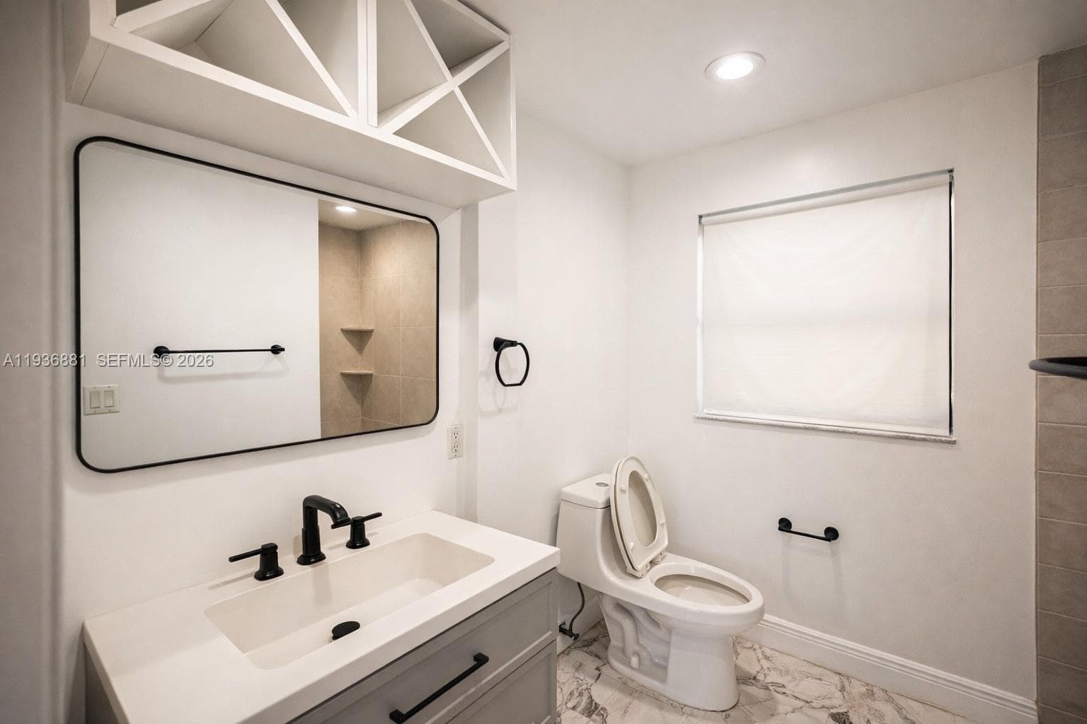 2413 Nassau Ln photo 12