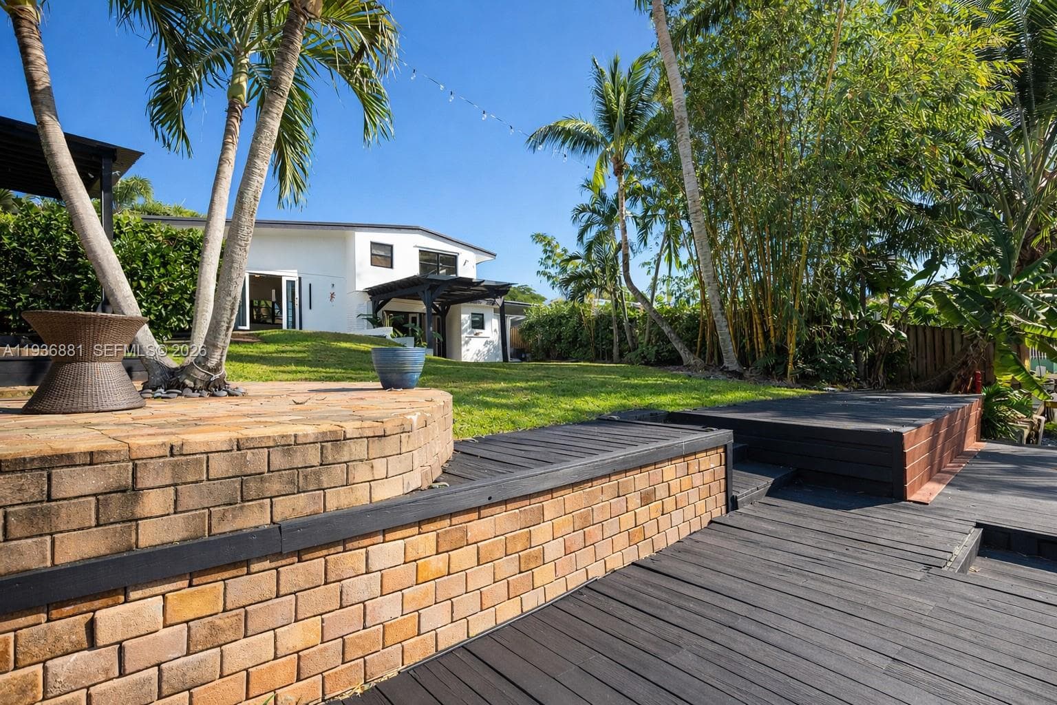 2413 Nassau Ln 3