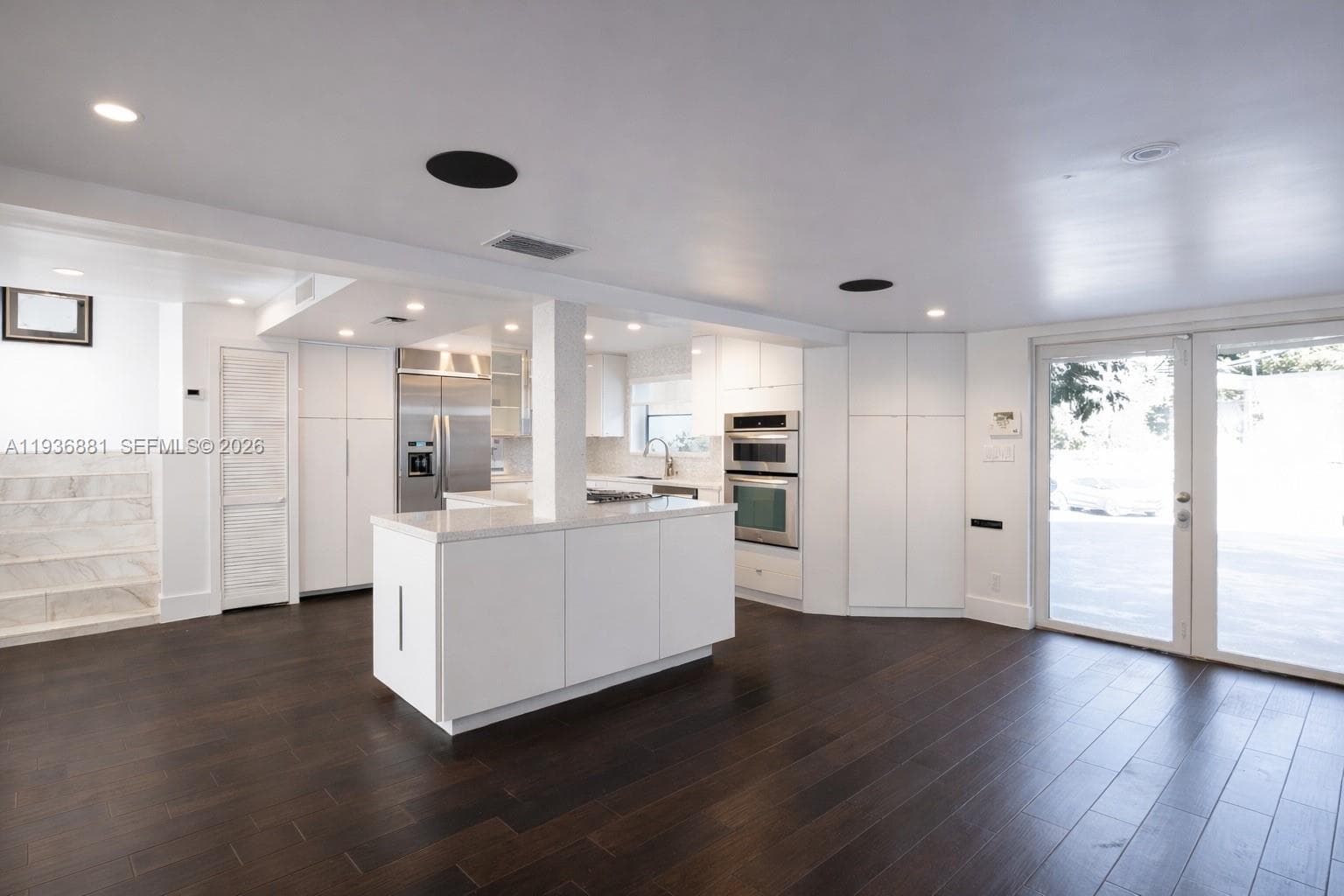 2413 Nassau Ln 4
