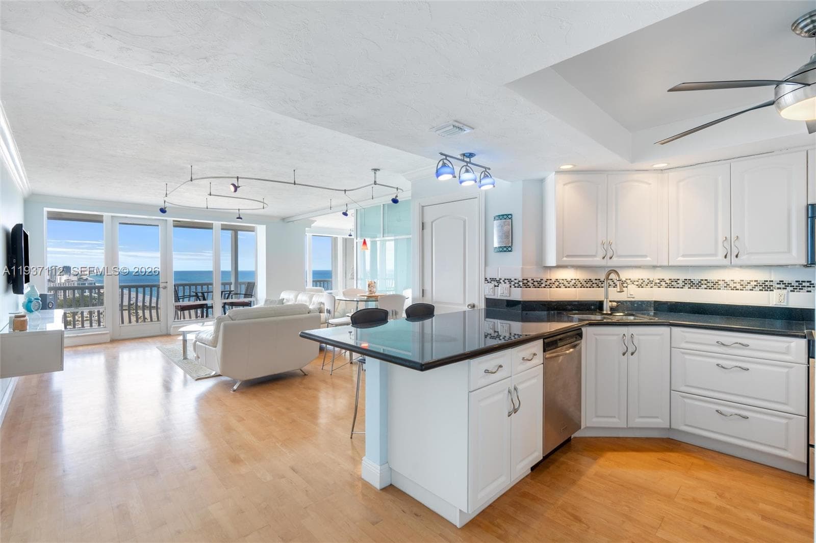 2200 Ocean Ln 2903 photo 15