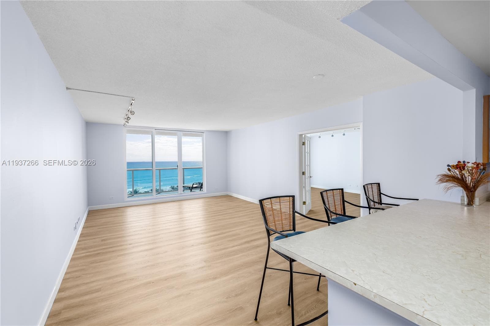 2301 Collins Ave 1038/1039 photo 13