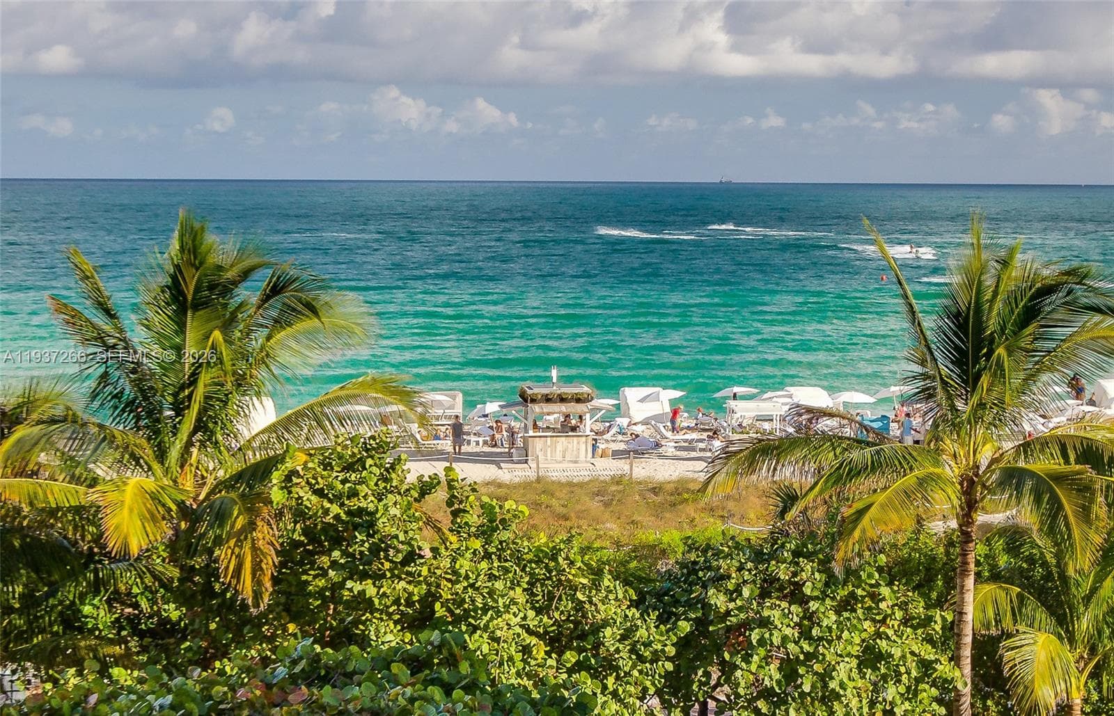 2301 Collins Ave 1038/1039 photo 9