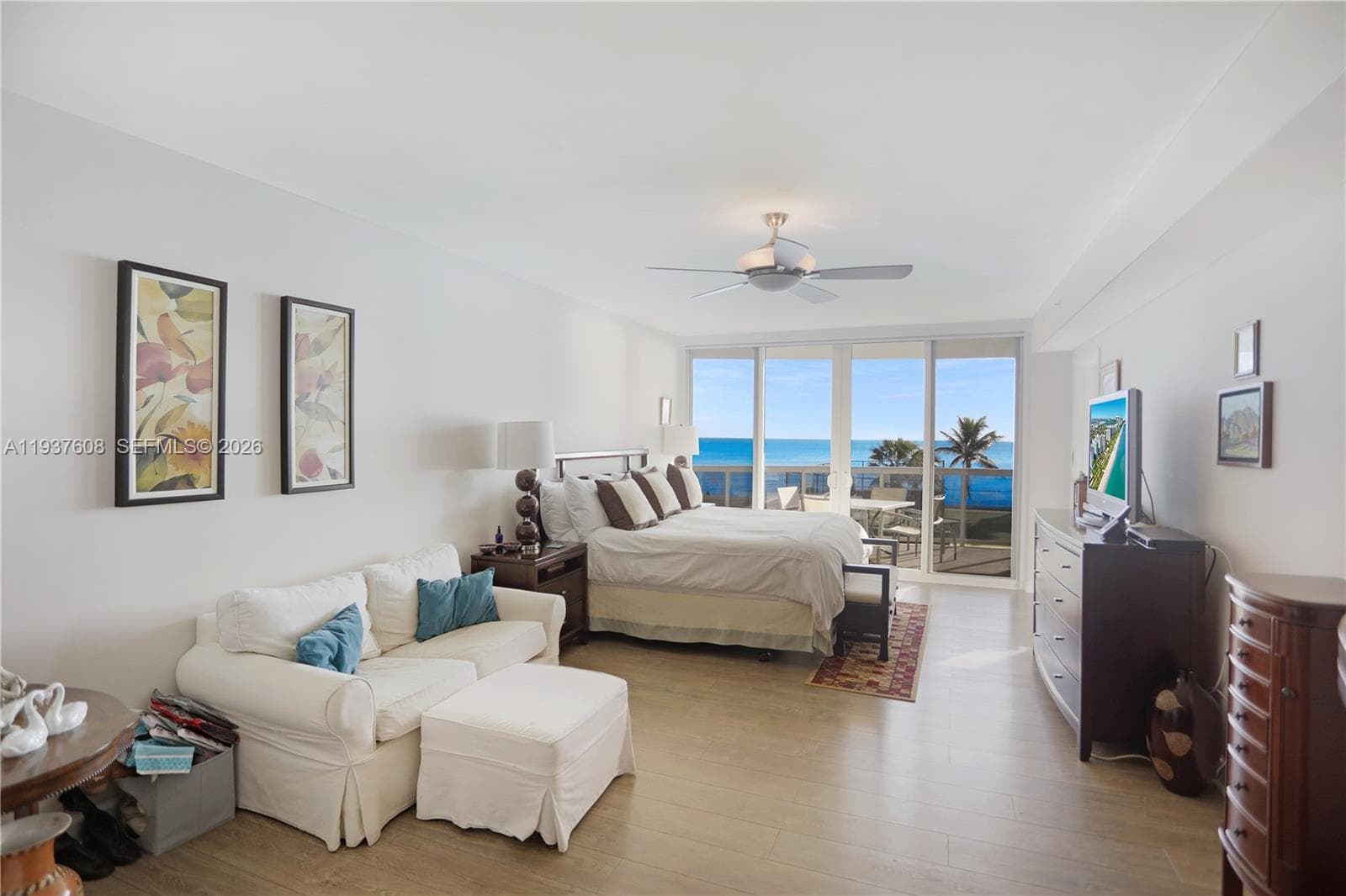 17555 Collins Ave 308 photo 10