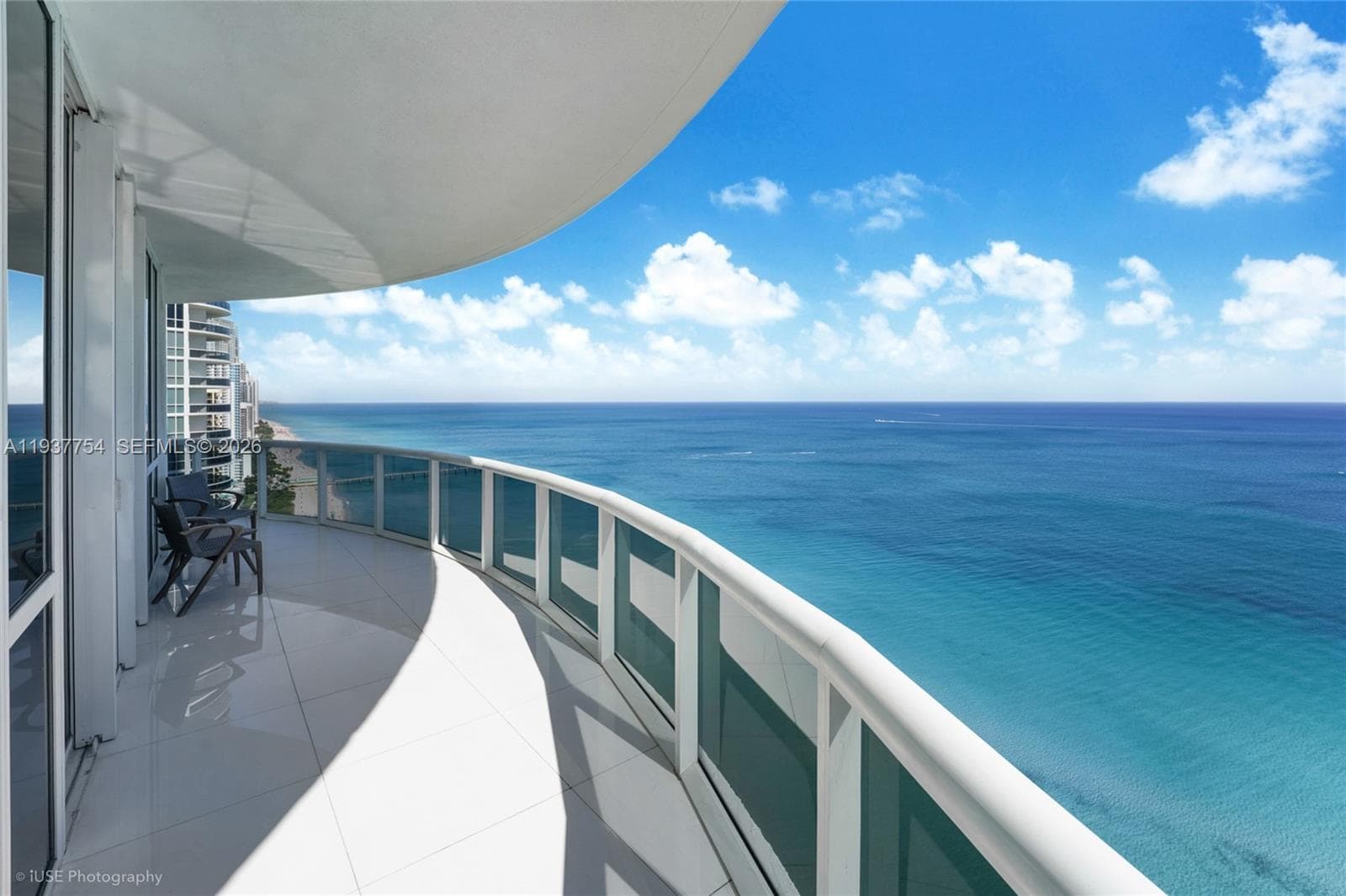 15901 Collins Ave 4