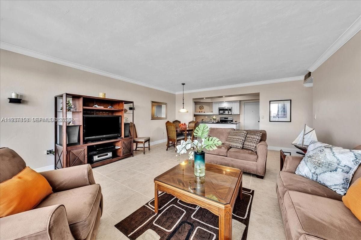 3111 Ocean Dr 904 photo 13