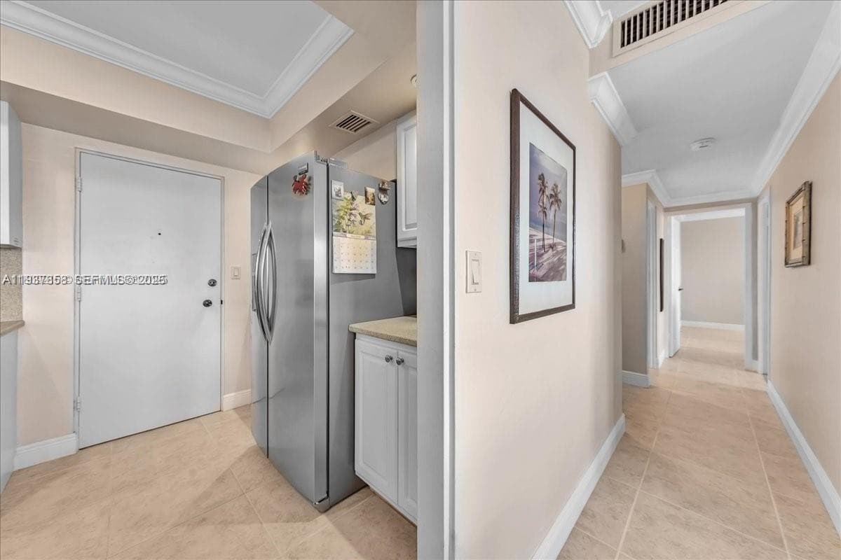 3111 Ocean Dr 904 photo 19