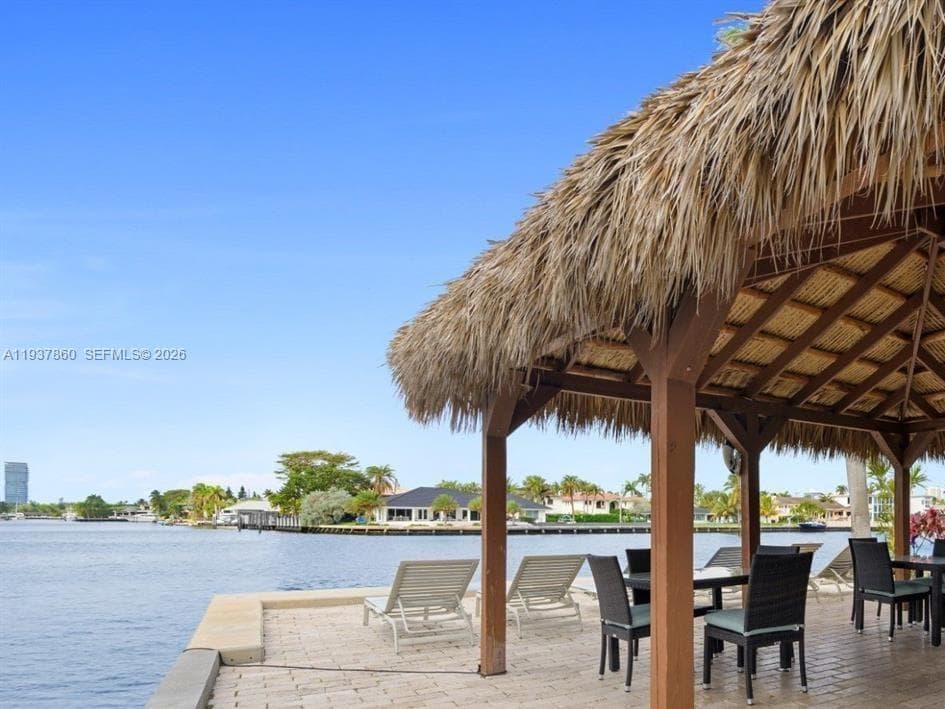 3177 Ocean Dr 305 photo 22