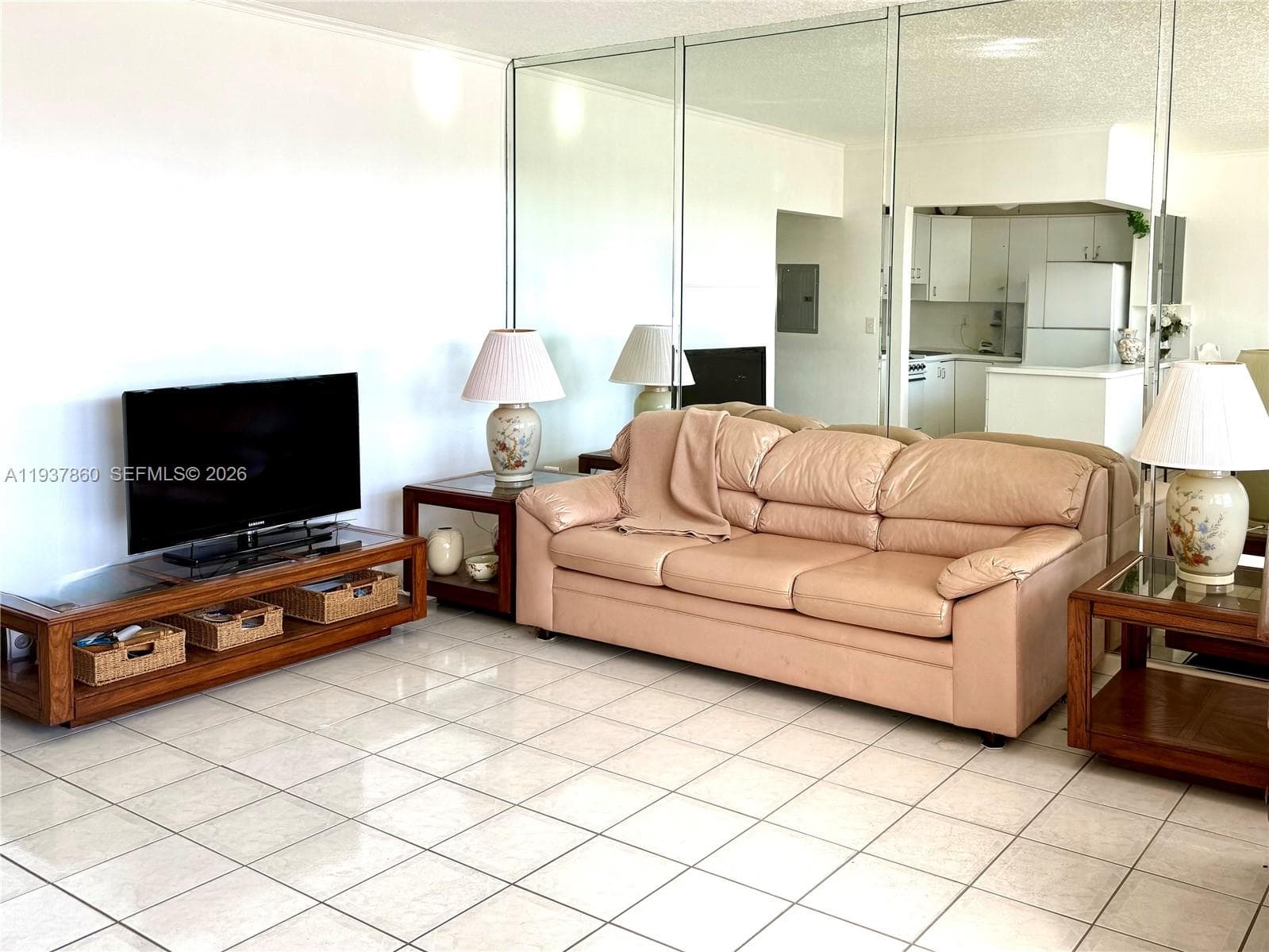 3177 Ocean Dr 305 photo 3
