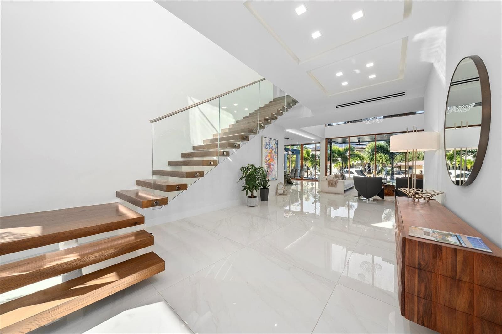 2631 NE 48th 5