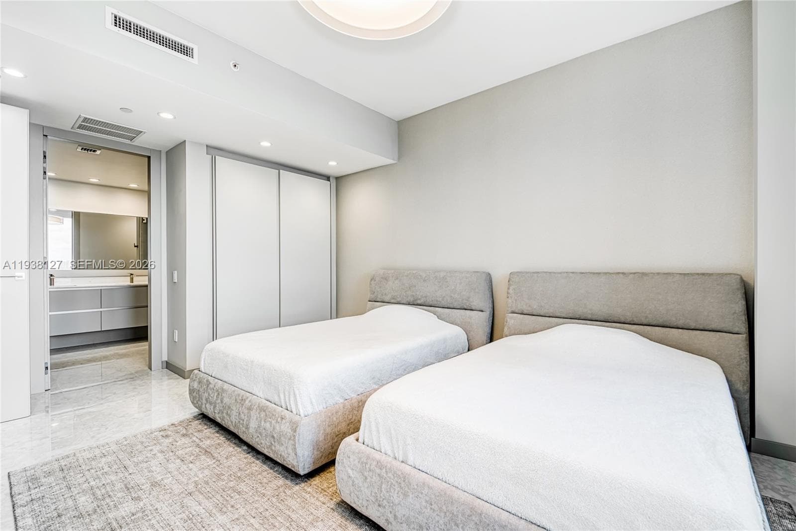 10295 Collins Ave 306 photo 13