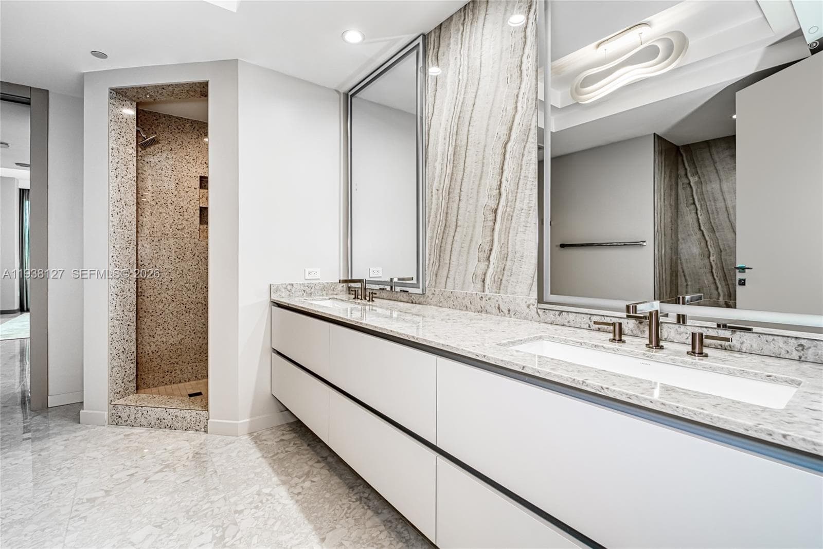 10295 Collins Ave 306 photo 19