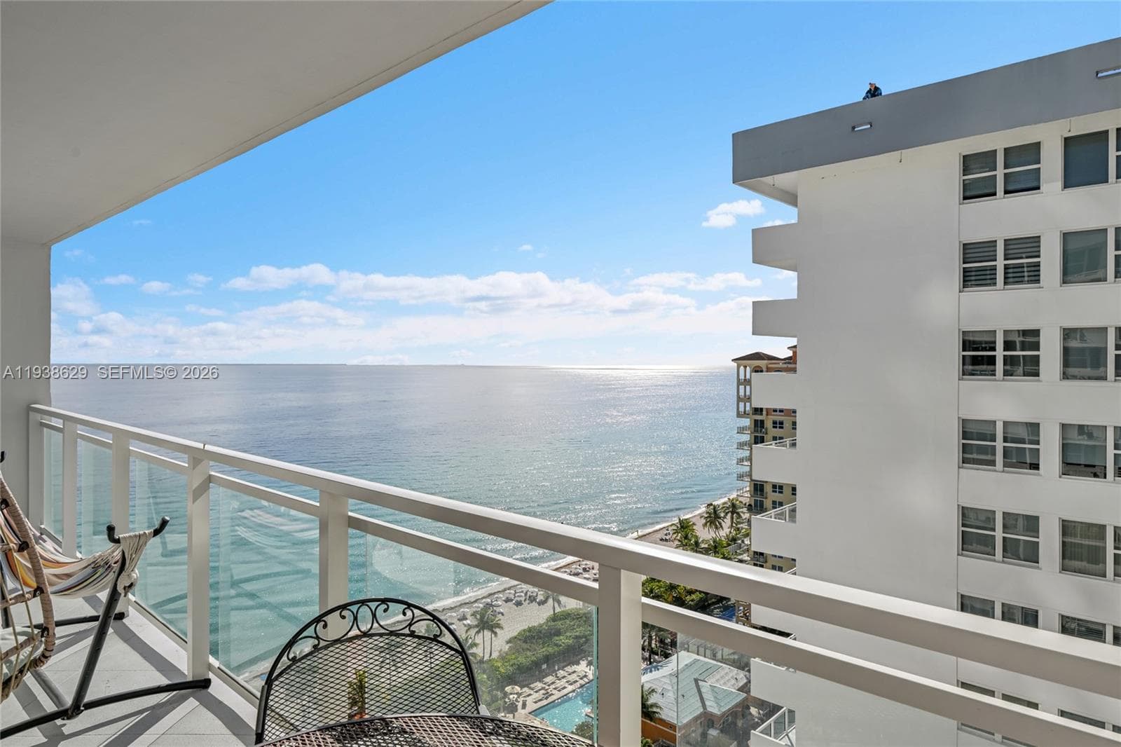 2030 Ocean Dr 5