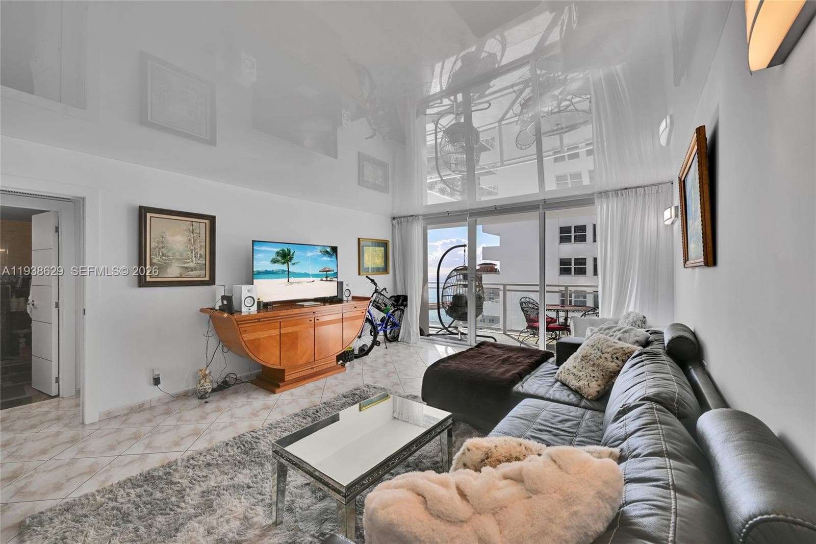 2030 Ocean Dr 2018 photo 11