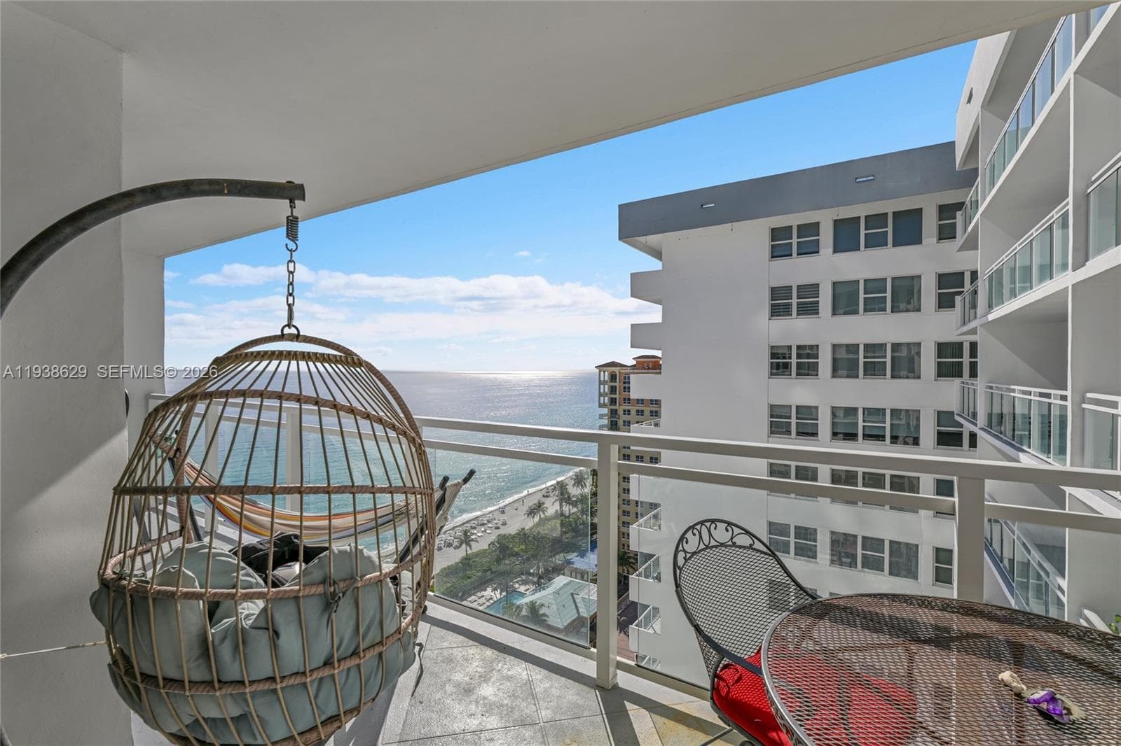 2030 Ocean Dr 4