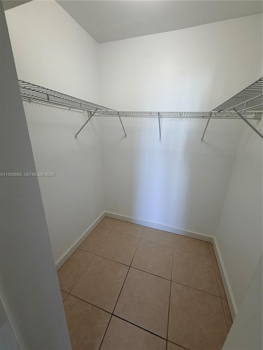 3701 N Country Club Dr 1901 photo 22