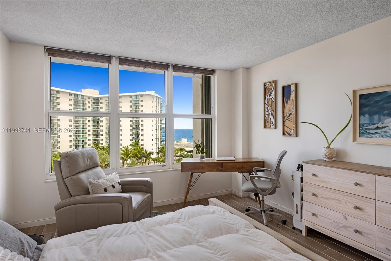 3800 S Ocean Dr 817 photo 22