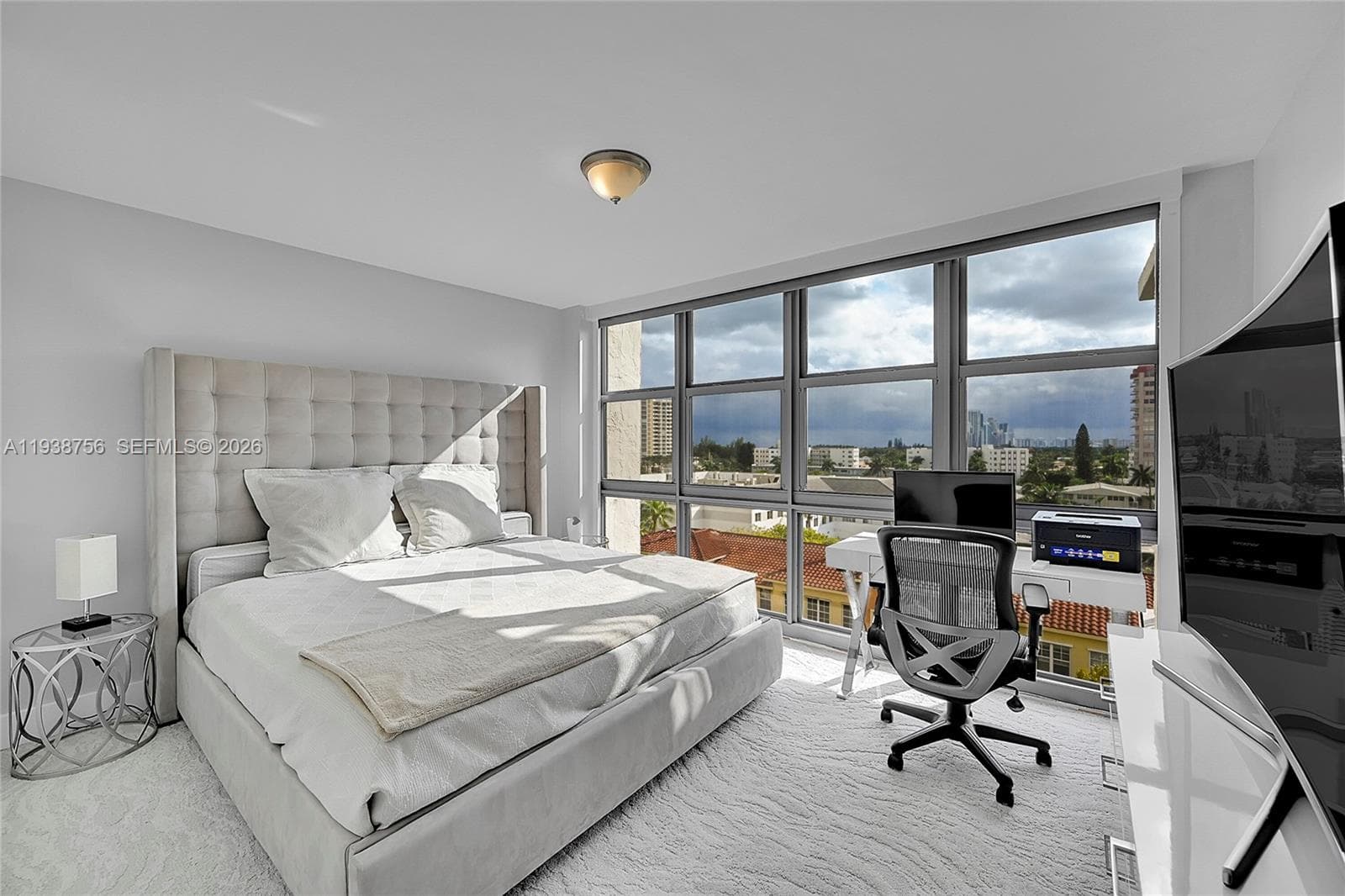 2049 Ocean Dr 701 photo 12