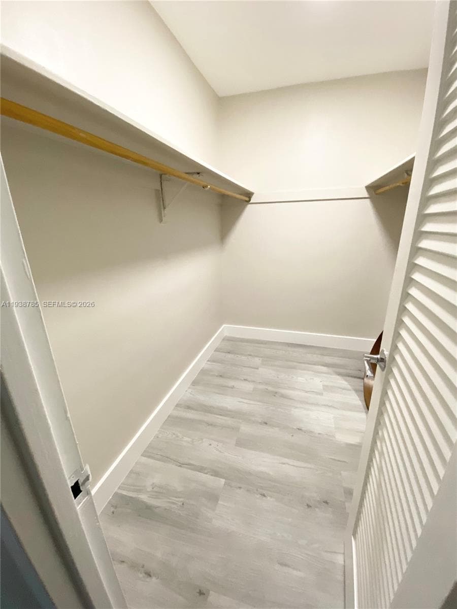 4001 S Ocean Dr 4M photo 4