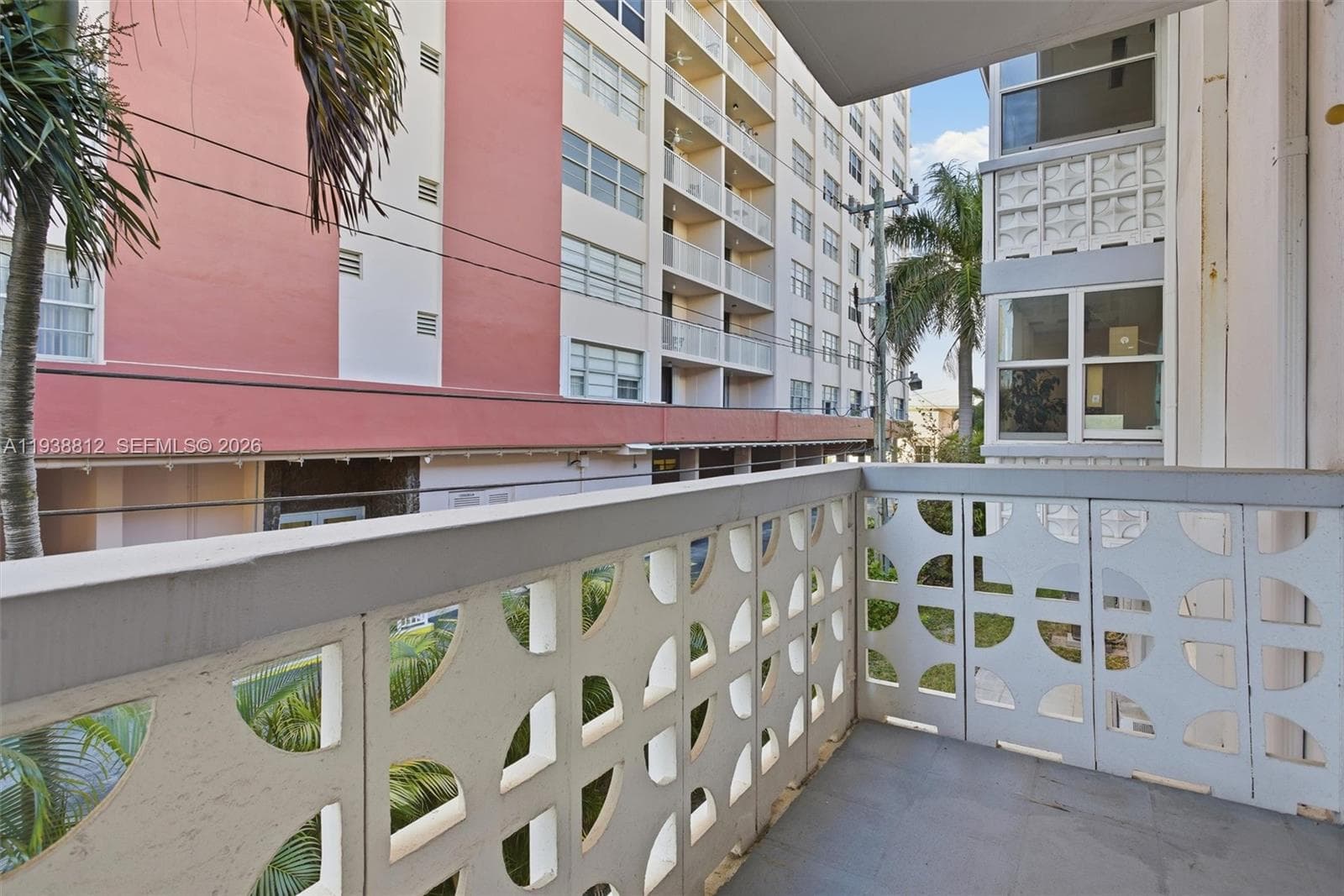 3133 Ocean Dr 218 photo 17