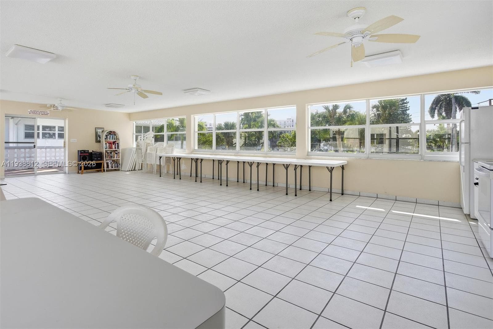 3133 Ocean Dr 218 photo 24