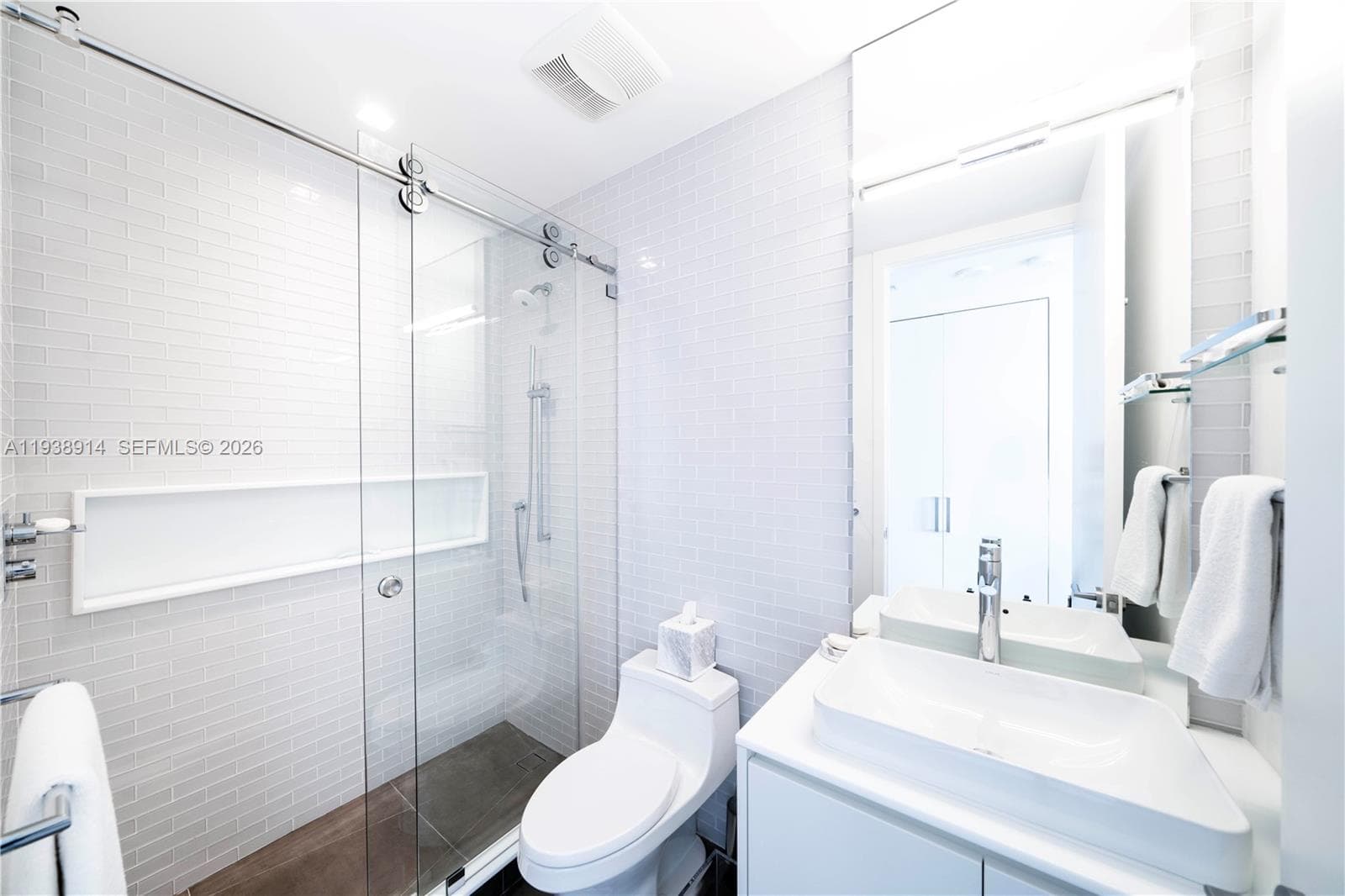6103 Aqua Ave 701 photo 16
