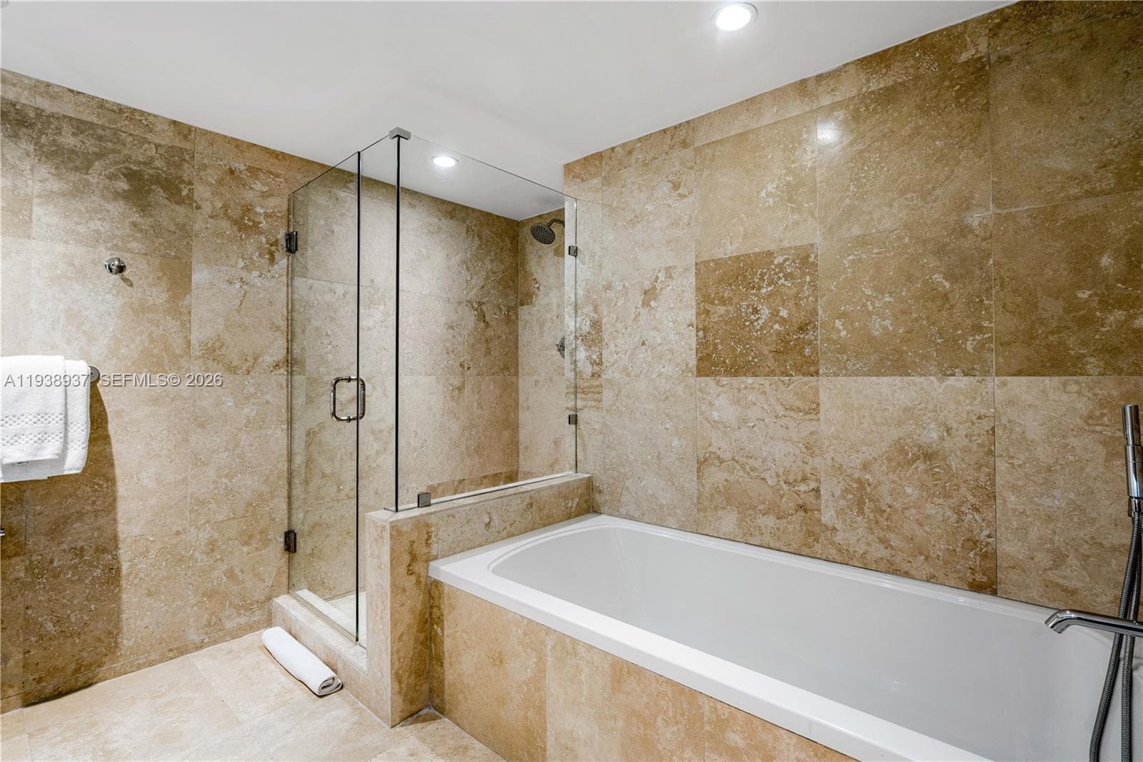 102 24th St 1115 photo 24