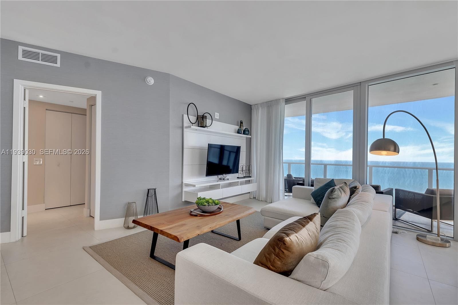 4111 Ocean Dr 2
