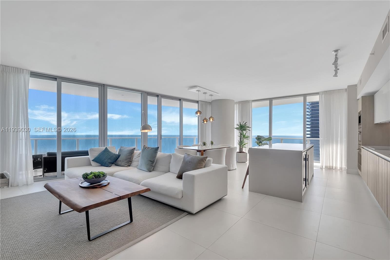 4111 Ocean Dr 1