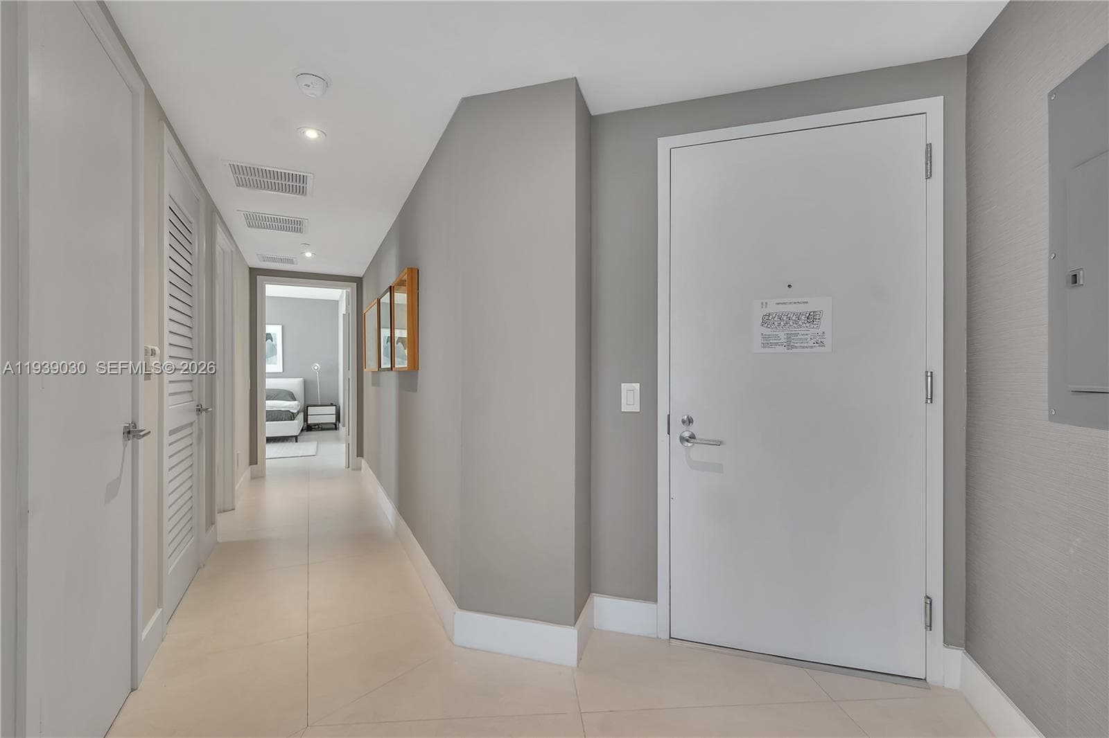 4111 Ocean Dr 3601 photo 21