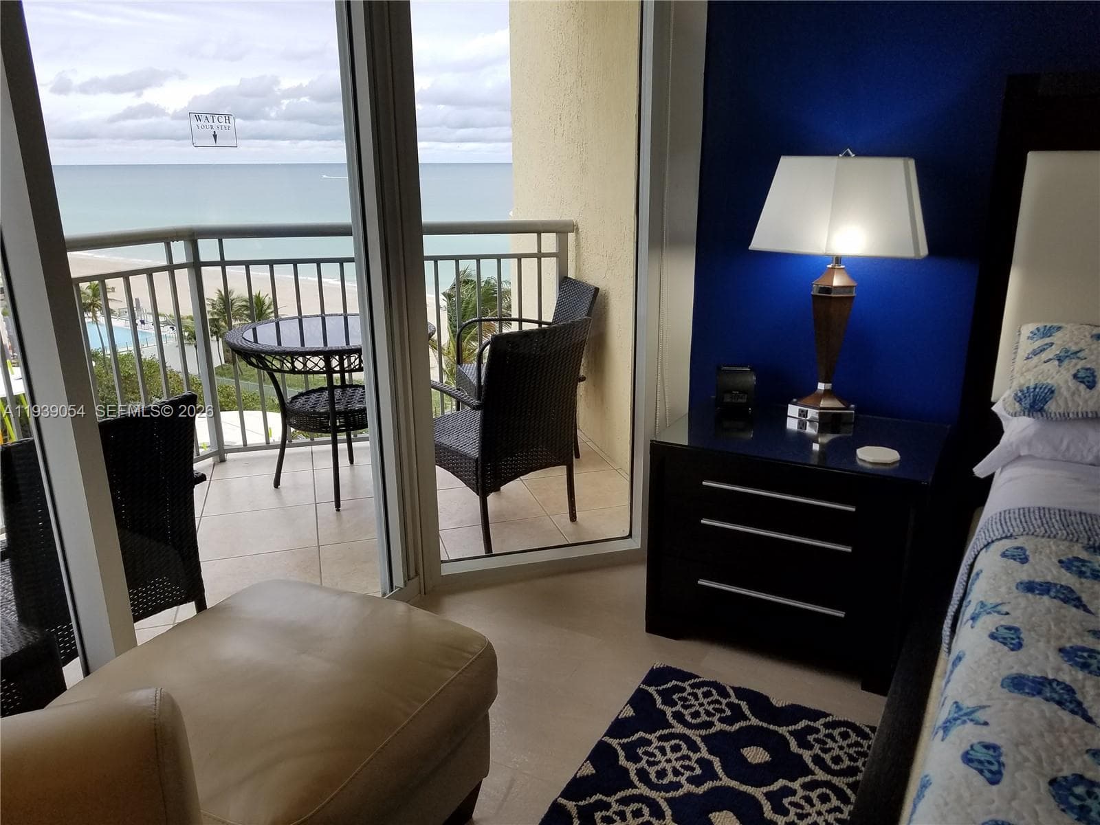 17375 Collins Ave 906 photo 11