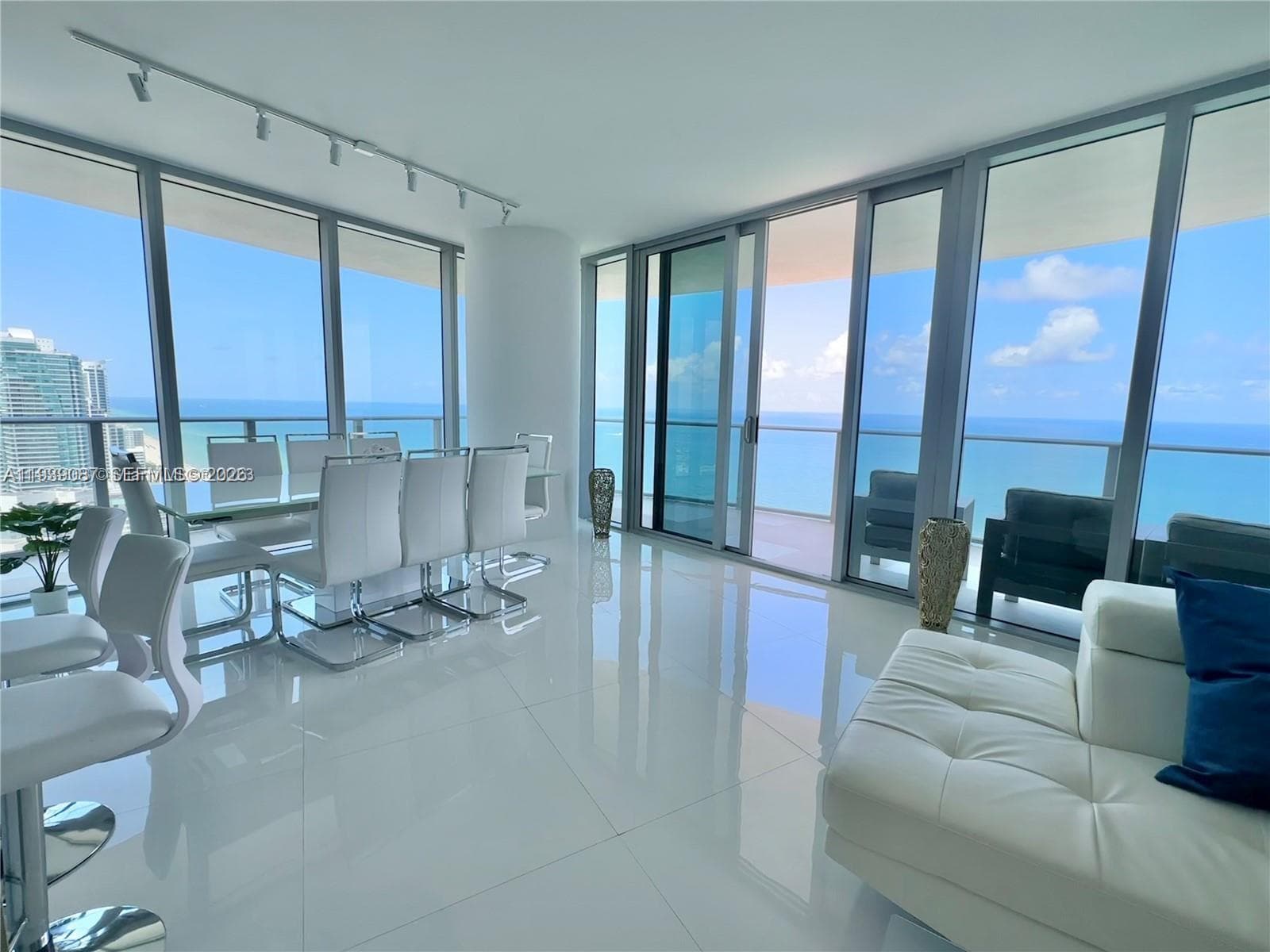 4111 Ocean Dr 1
