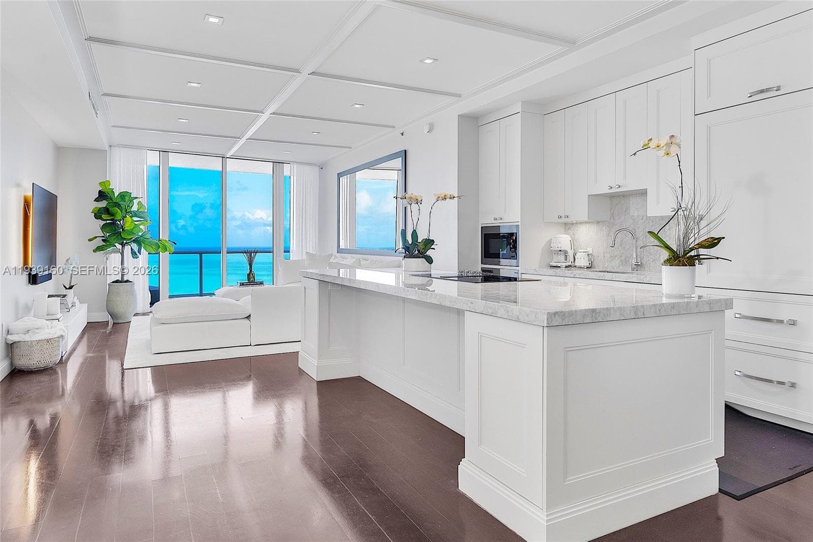 100 Pointe Dr 3