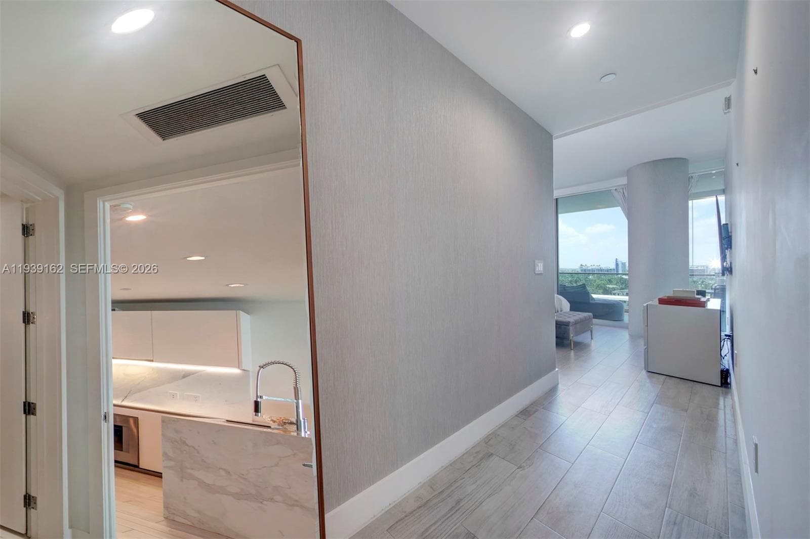 10201 Collins Ave 804 photo 17